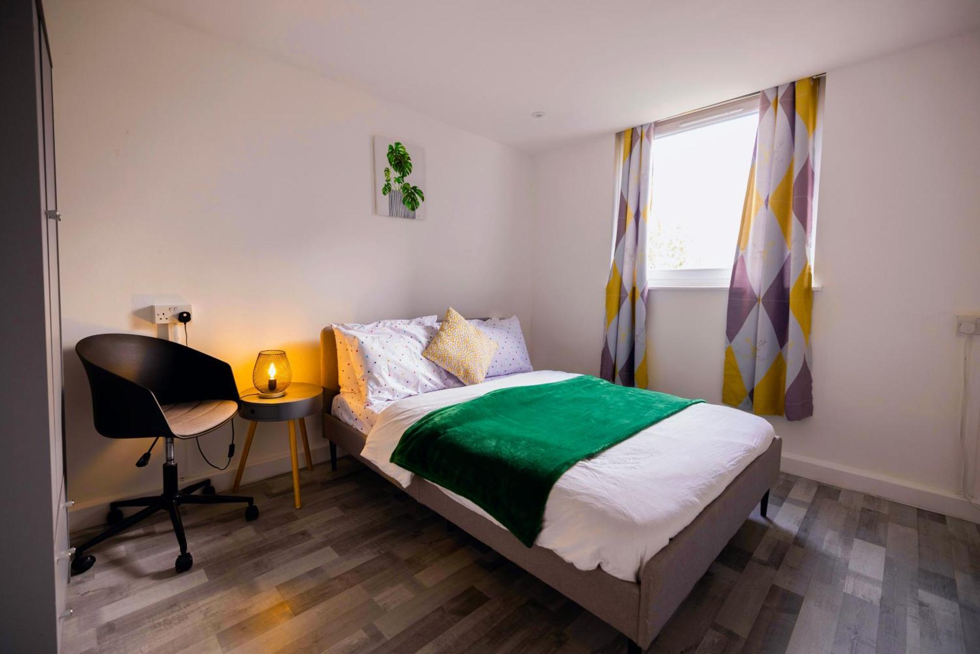 2 Bedrooms -Parking-Very Spacious-Wifi Londres Exterior foto